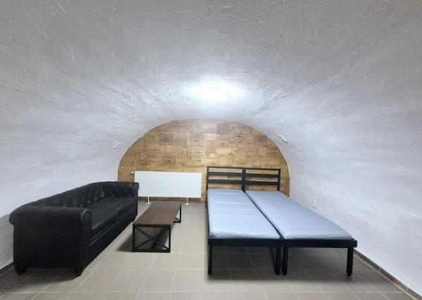 Klenbová pivnica s možnosťou bývania na Dunajskej