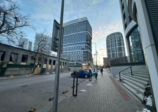 Parking v SKY PARK TOWER