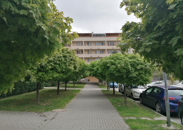 Veľký 2-izbový byt na Nejedlého ul. v Dúbravke