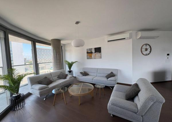 EUROVEA TOWER - 3-izb. byt
