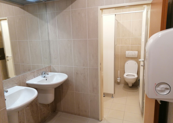 Kancelárie pri OC Centrál