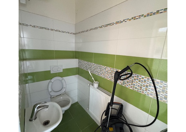 Predaj polovice objektu 500 m2 na KP/OP/sklad St. Vajnorská