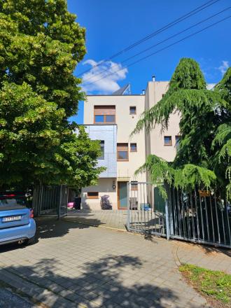 Rodinný dom na Jurskej - fotografia 3