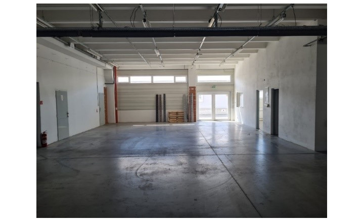 Sklad 150 m2 na Starej Vajnorskej - fotografia 5