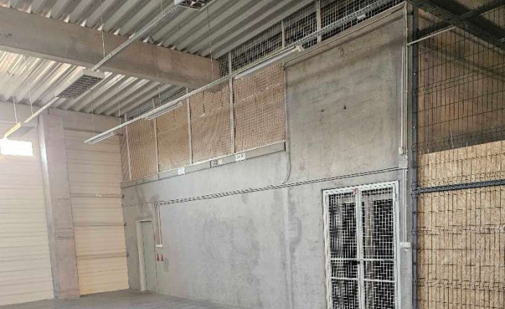 89 m2, 27 m2, 50 m2 sklad na St. Vajnorskej - fotografia 3