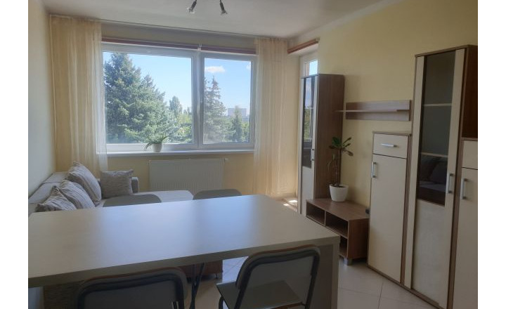 REZERVOVANÉ: 2-izbový byt Sliačska ul. - Nové Mesto - fotografia 10