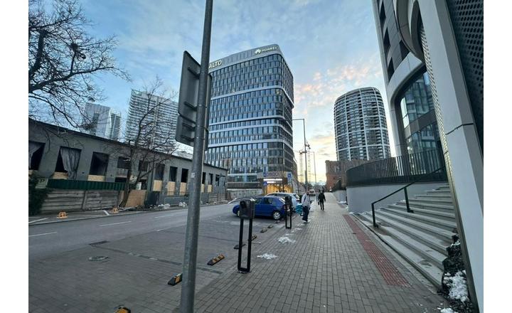 Parking v SKY PARK TOWER - fotografia 5