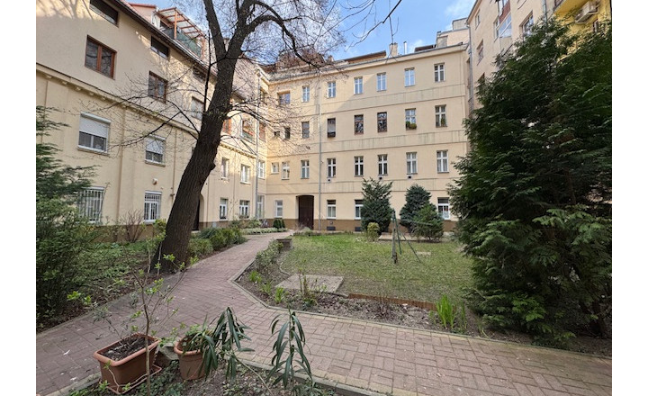 Investičný 3-izbový byt na Podjavorinskej ul. na Palisádach - fotografia 22
