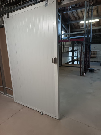 Sklad 350 m2 na St. Vajnorskej ul. v BA III - fotografia 5