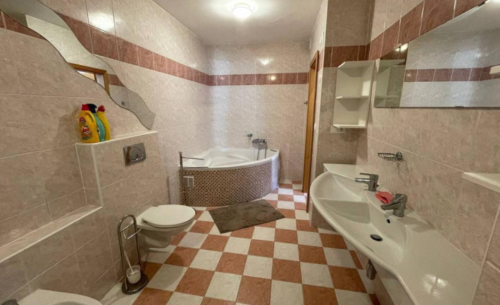 3-izb. byt na Okánikovej - fotografia 6