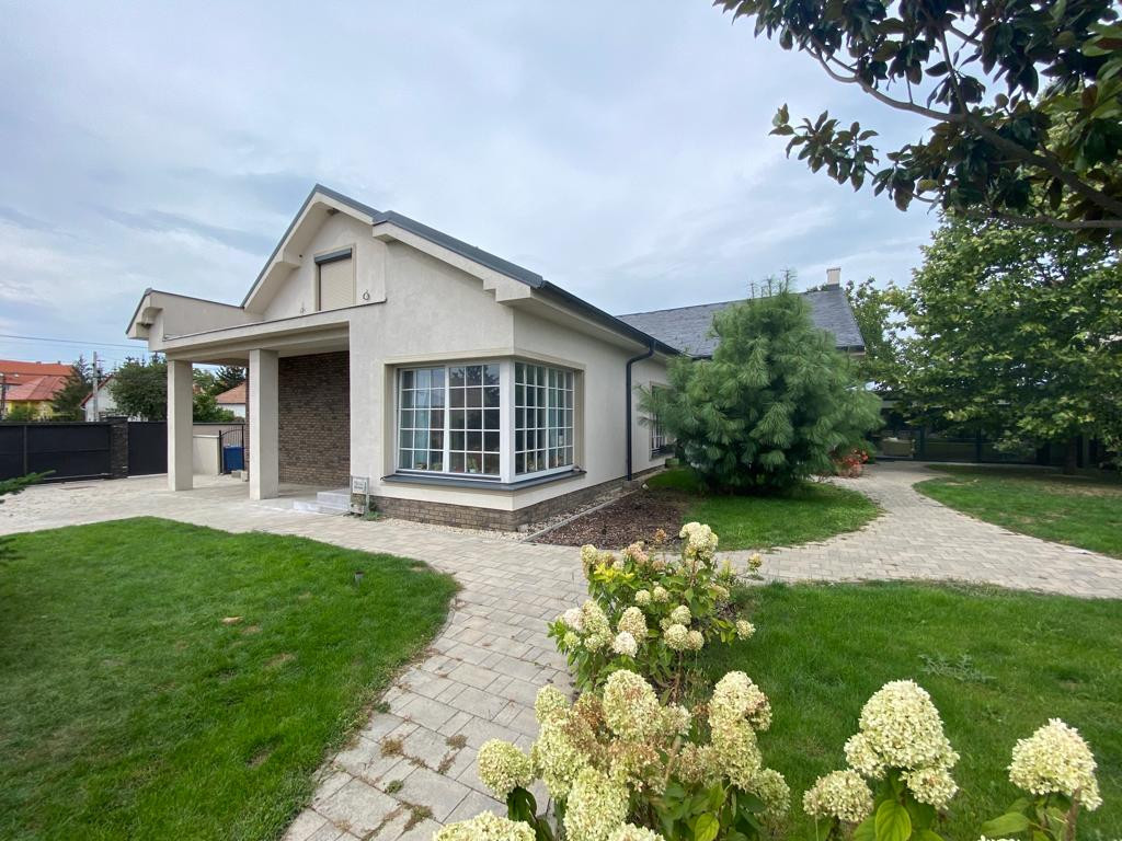 Luxusná vila v Rajke