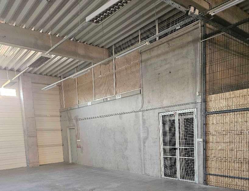 89 m2, 27 m2, 50 m2 sklad na St. Vajnorskej