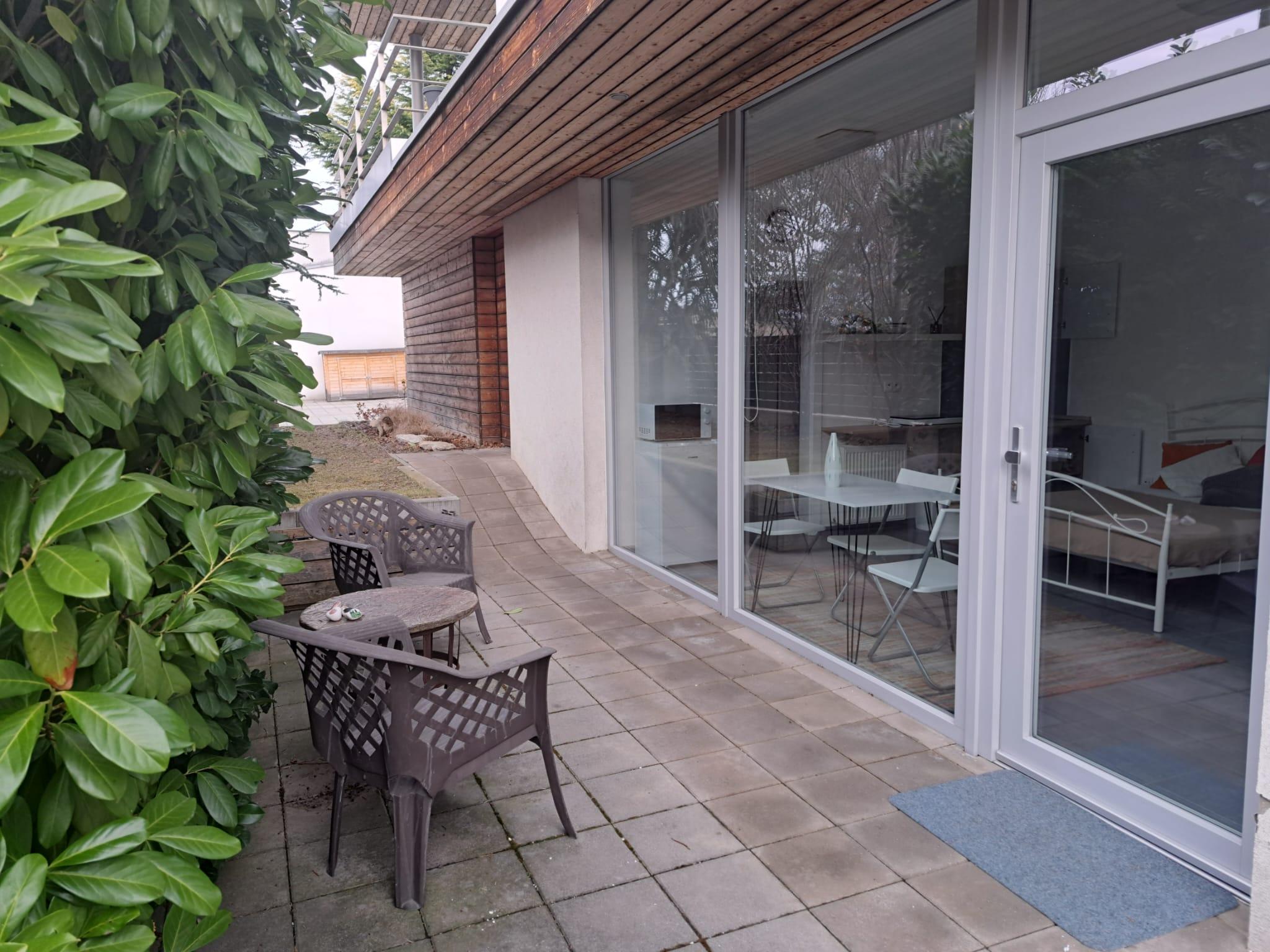 Garsónka na Kramároch s terasou