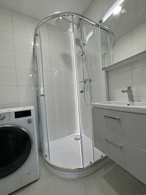 PRIPRAVUJEME: 4-izb. byt na Lachovej v Petržalke